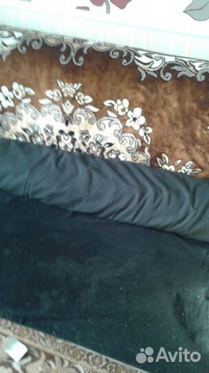 Отрез черного бархата в рулоне