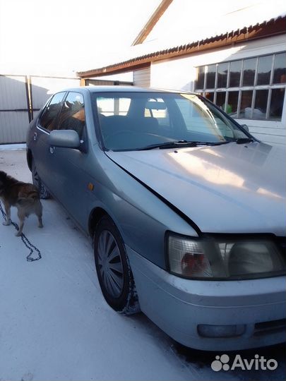 Nissan Bluebird 2.0 AT, 1984, 230 000 км