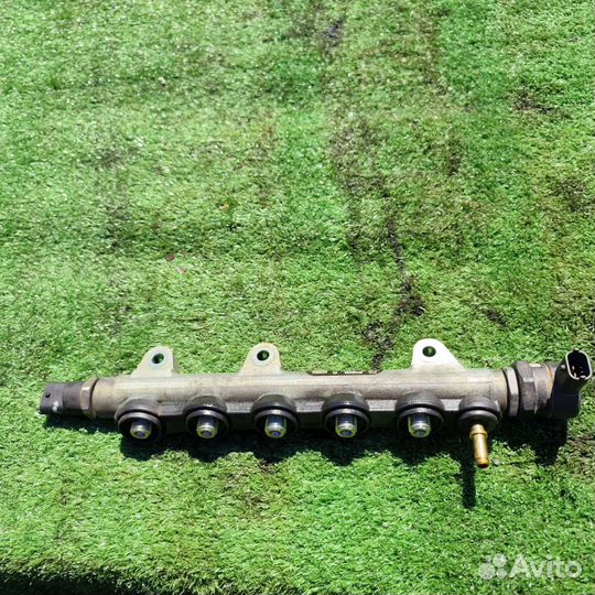 Топливная рампа renault nissan 2.0 DCI m9r