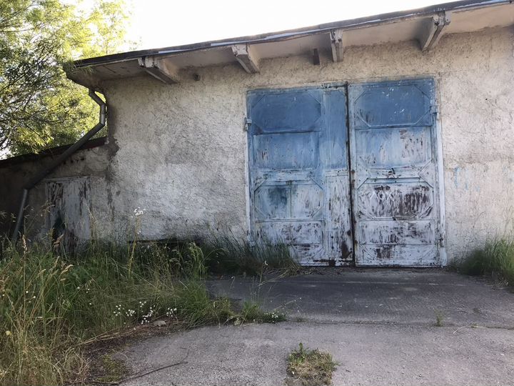 Гараж, > 30 м²