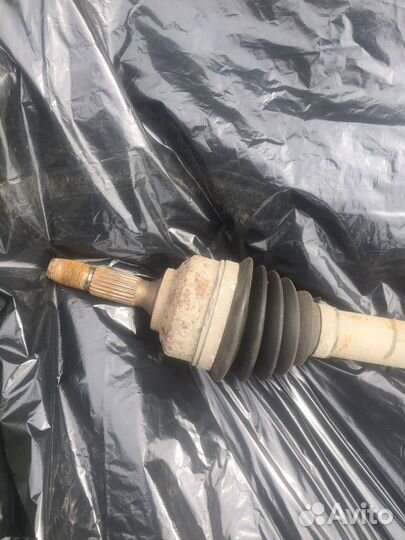 Приводной вал правый Пежо 207