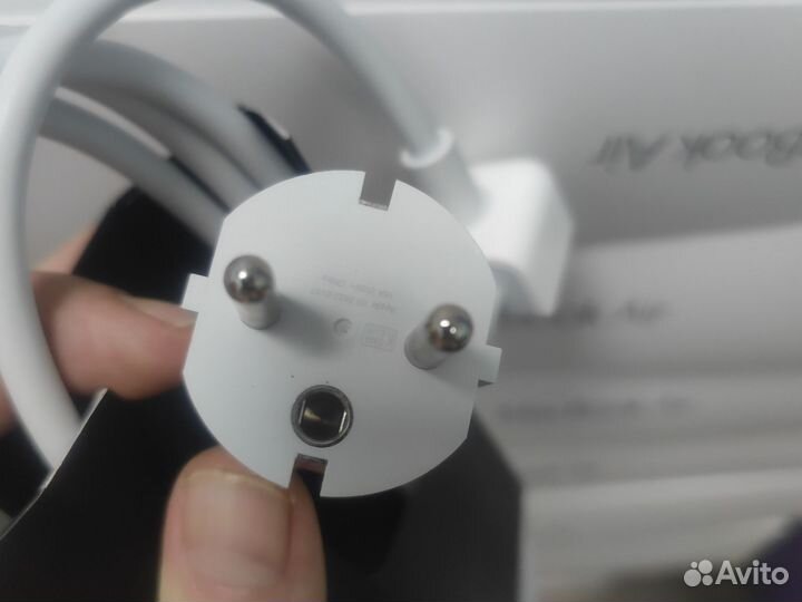 Кабель питания MacBook