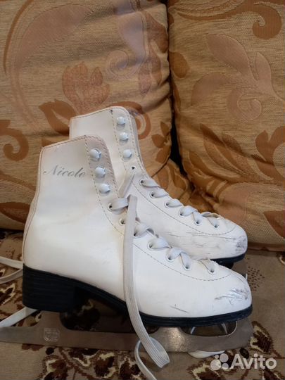 Коньки фигурные