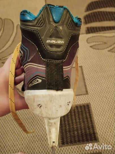 Вратарские коньки bauer
