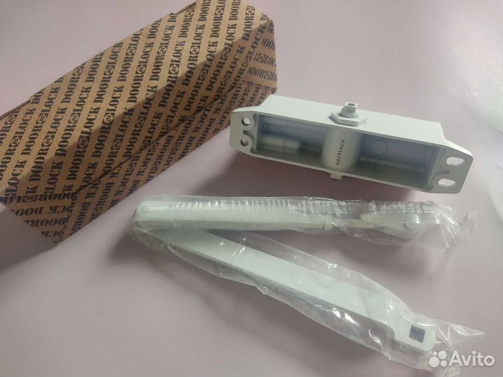 Доводчик дверной морозостойкий Doorlock dl77