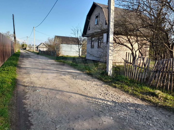 Дом 35 м² на участке 5 сот.