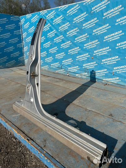 Правый порог со стойкой Chevrolet Aveo T200 седан