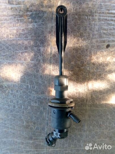 Главный цилиндр сцепления Renault Duster K4M