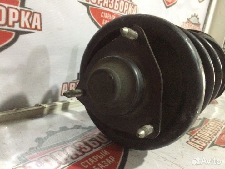 Стойка передняя левая Mitsubishi Outlander CW5W