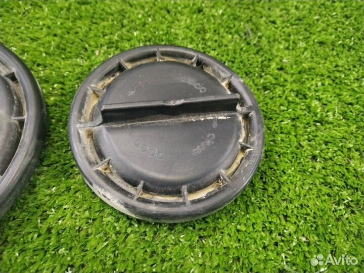 Крышка фары Mercedes C200 Cgi 204 рестайл M271