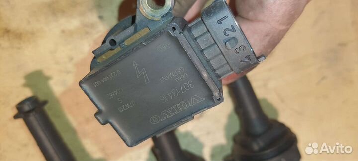 Катушка зажигания volvo s60, v70, xc70, s80