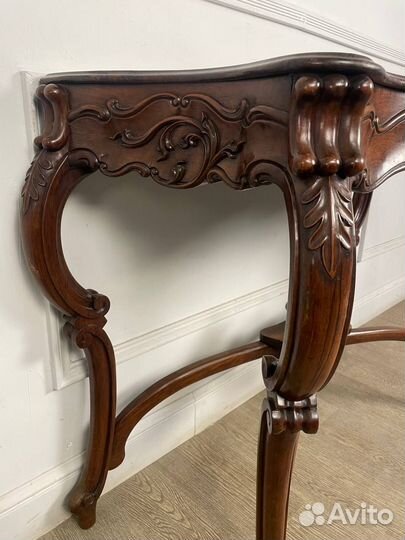 Антикварная консоль