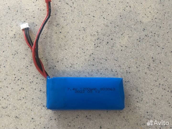 Батарея для квадрокоптера