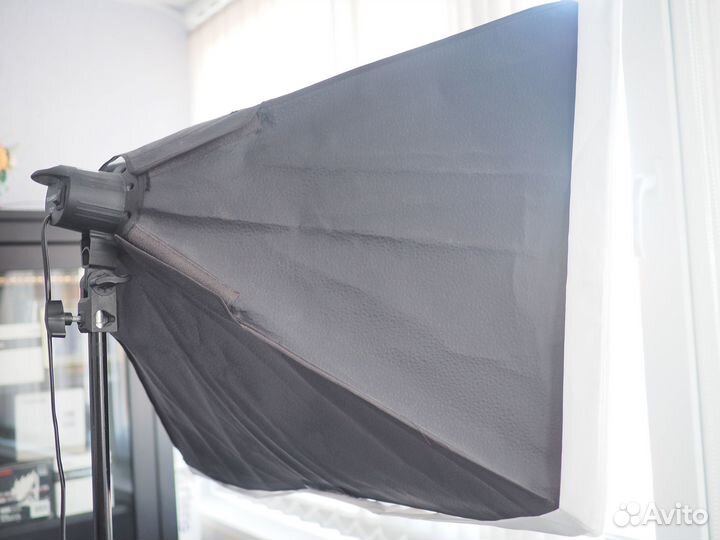 Осветитель студийный - постоян.свет+софтбокс 70х50