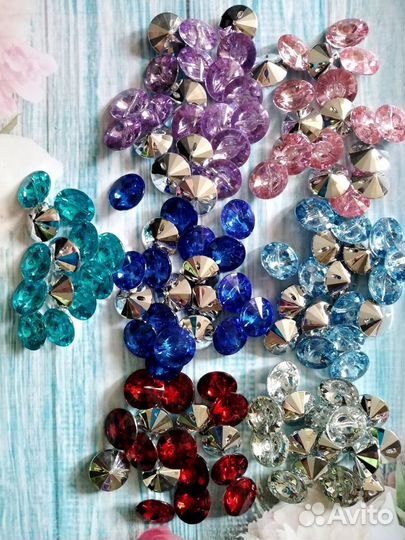 Стразовые цепочки.Стразы.Камни.Кабашоны