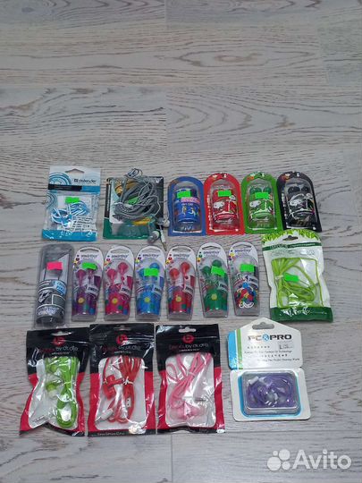 Проводные наушники