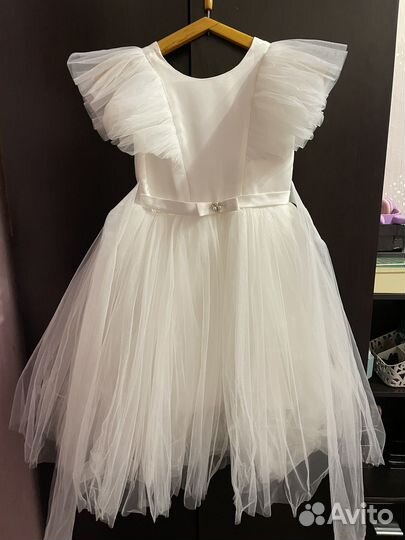 Платье для девочки нарядное 140 см