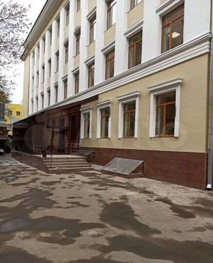 Аренда зданиея 3697 м² на Смоленской