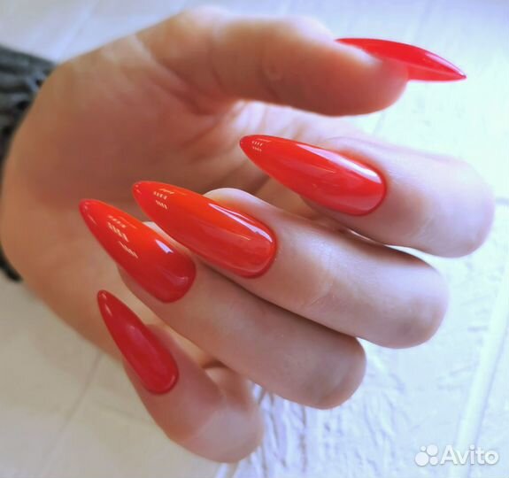 Маникюр педикюр