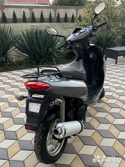 Продам скутер 125 кубов