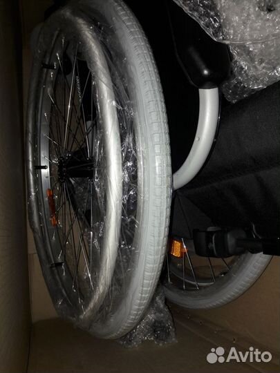 Кресло коляска для инвалидов