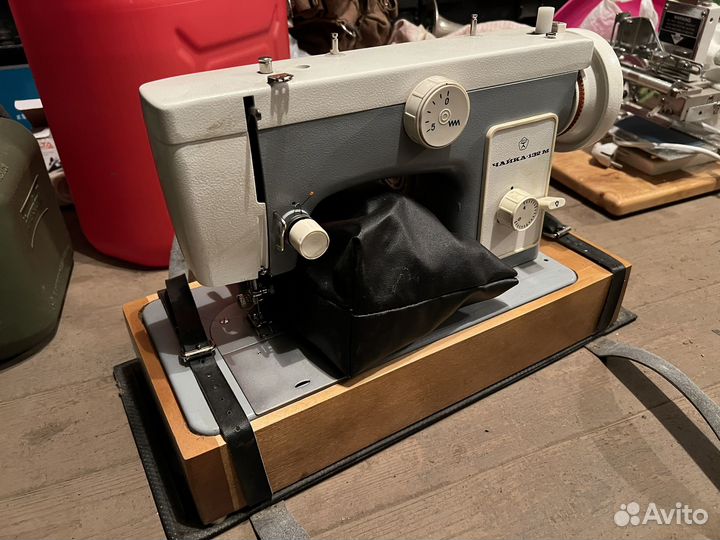 Швейная машина Чайка 132м, как новая