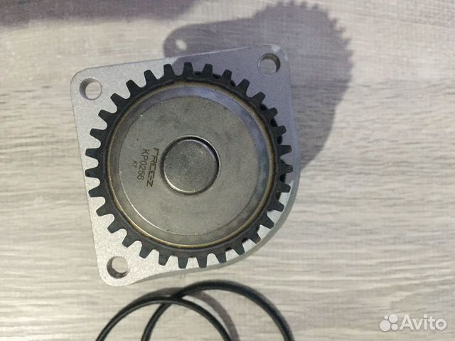 Водяная помпа(насос) infiniti,ниссан,рено