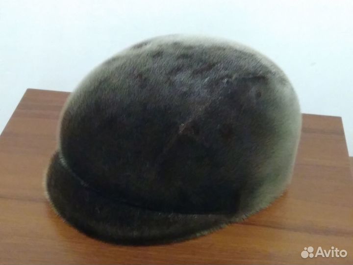Новая муж. шапка из нерпы, тёмно-серая, 59 размер