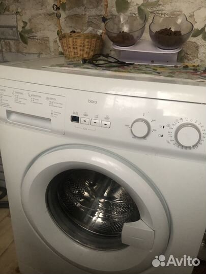 Продам на запчасти стиральную машинку