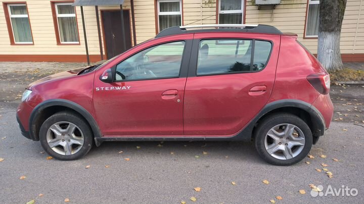 Renault Sandero Stepway 1.6 AT, 2019, 90 222 км