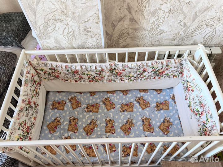 Детская кроватка