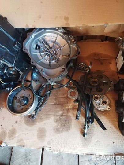 Двигательв разборе на kawasaki zzr 250