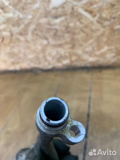 Патрубок системы охлаждения двигателя Mercedes