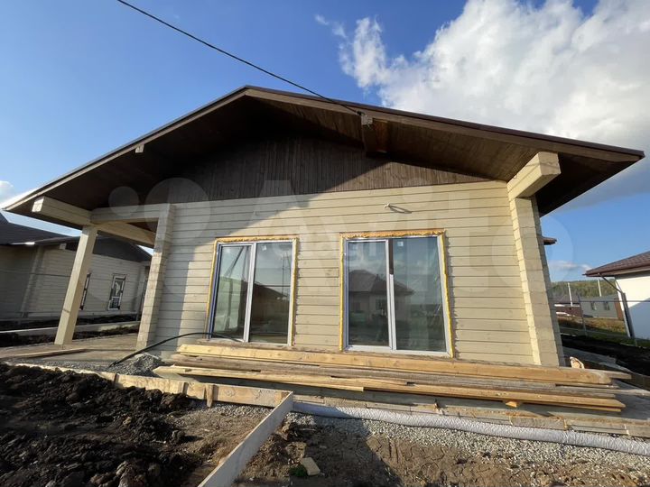 Коттедж 134,9 м² на участке 7 сот.