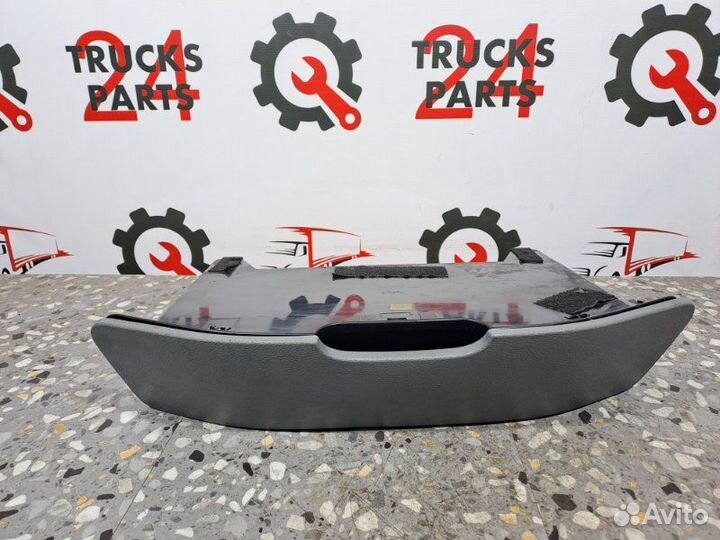 Вещевой отсек в торпеду Mercedes-Benz Actros MP2