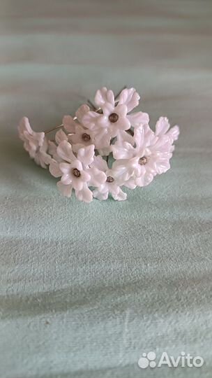 Диадема, цветочки на одежду, шпильки