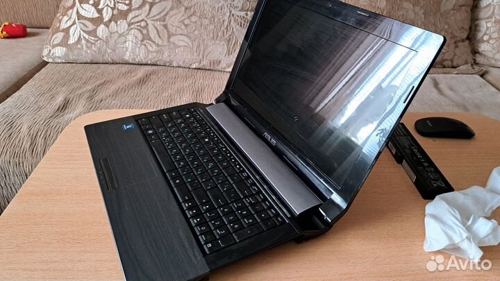 Ноутбук asus