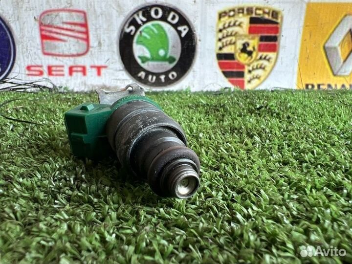 Форсунка топливная Audi A3 8L AEH 2002