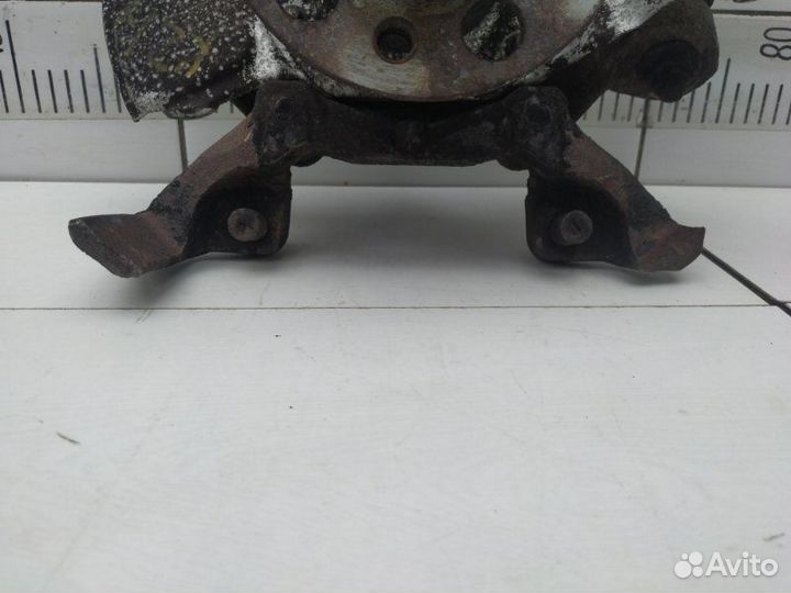 Кулак передний правый Mercedes Cls W218 OM651 2012