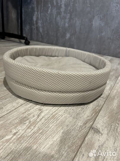 Лежанка для кошек