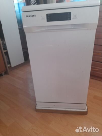 Посудомоечную машину Samsung