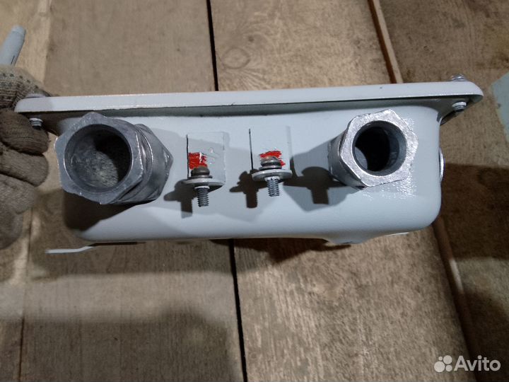 Коробка с зажимами кзнс16 У2