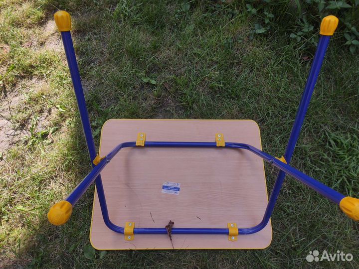 Детский столик