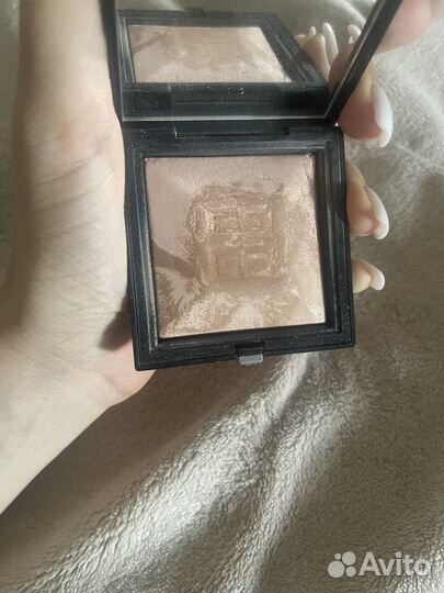 Givenchy пудра хайлайтер