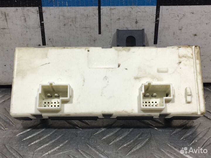 Б/У Блок электронный открыв. крышки багажни#001