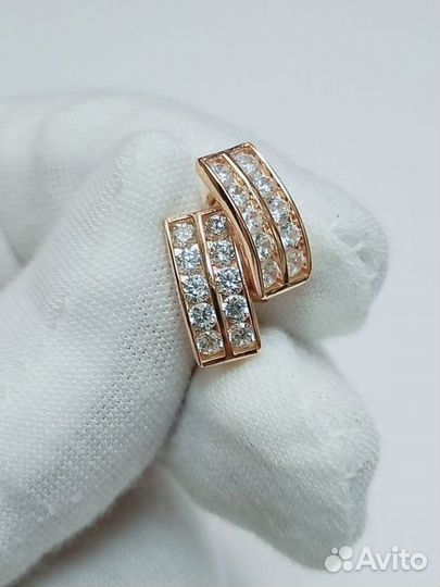 Золотые серьги с камнем