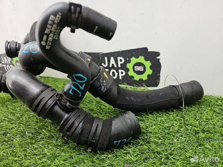 Патрубок системы охлаждения Volkswagen Jetta 6 1.4