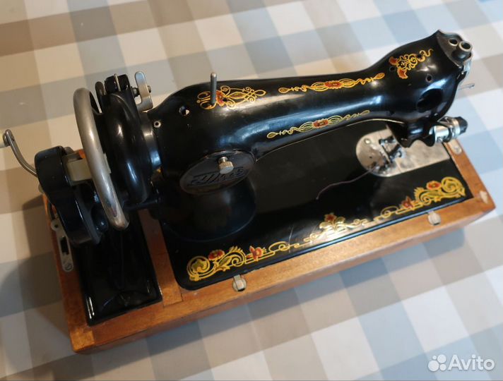 Швейная машинка 