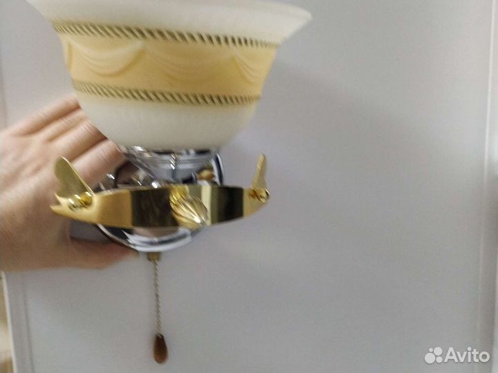 Светильник настенный