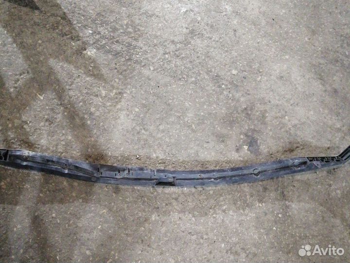 Планка под лобовое стекло citroen С4